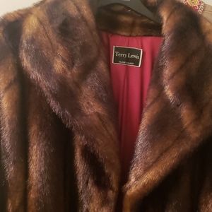 Terry lewis classic luxuries coat fur coat